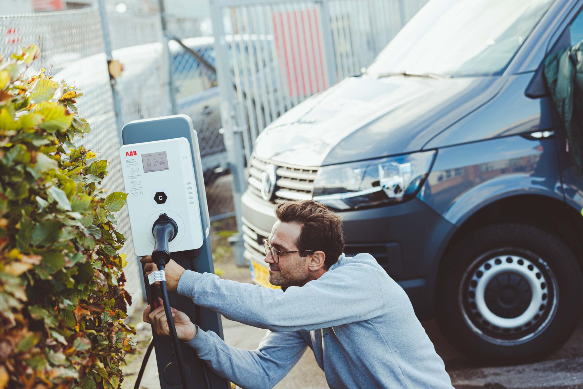 Billede: Ladestandere til elbil, installeret af autoriseret elektriker